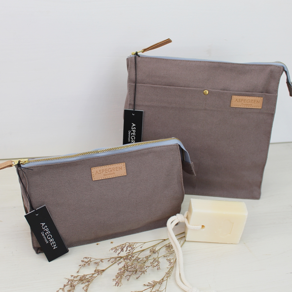 Kulturbeutel / Tasche Mano wood / braun Größe S